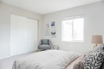 Emerald  - 1 Bed 1 Bath - Bedroom