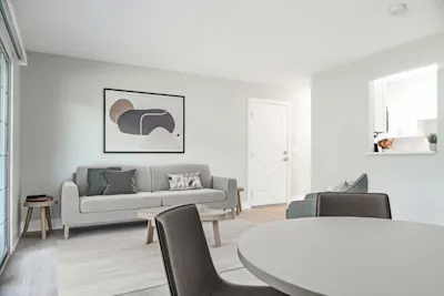 Blue Spring+ - 1 Bed 1 Bath - Living Room