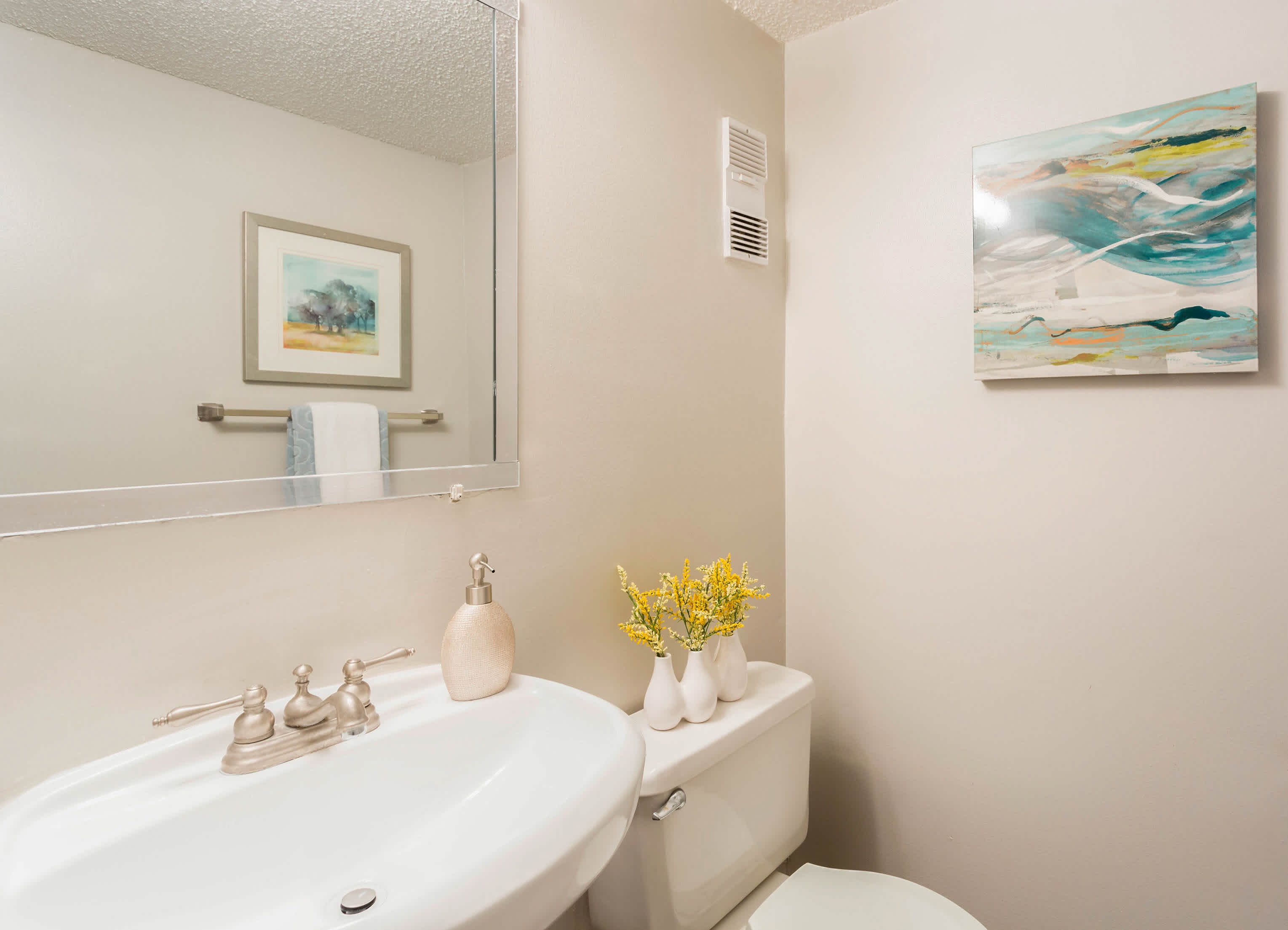 Millenia - 2 Bed 1.5 Bath - Half Bath
