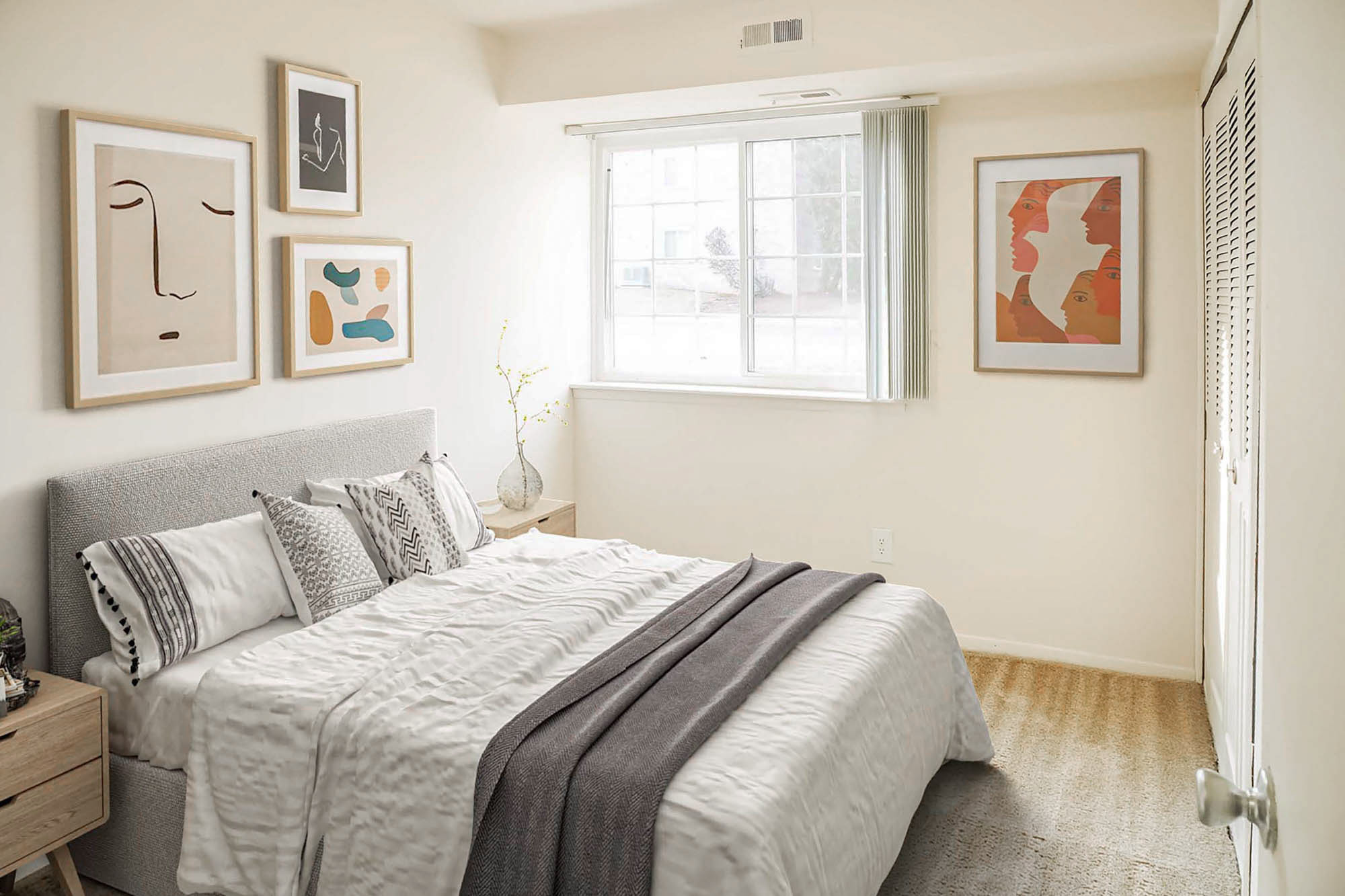 Bryant - 2 Bed 1.5 Bath - Bedroom