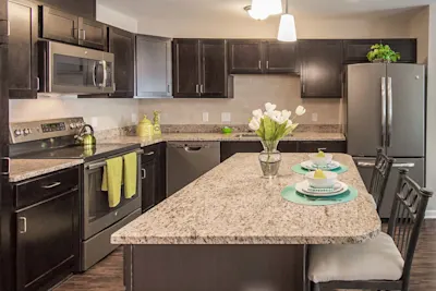 Summit & Thompson - 3 Bed 2.5 Bath - Kitchen Area