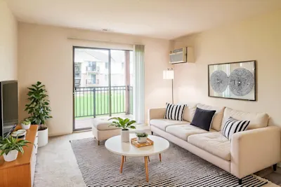 Algonac - 1 Bed 1 Bath - Living Room
