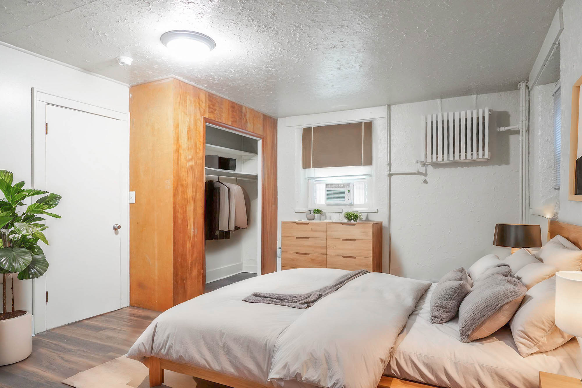 The Clark - 1 Bed 1 Bath - Bedroom