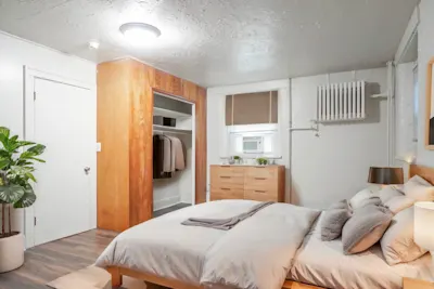 The Clark - 1 Bed 1 Bath - Bedroom