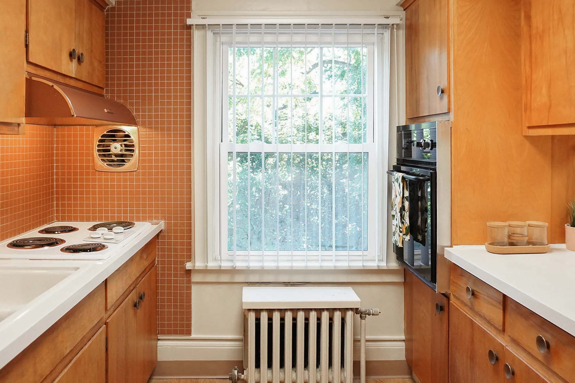 The Drynoch #4 - 1 Bed 1 Bath - Kitchen Area