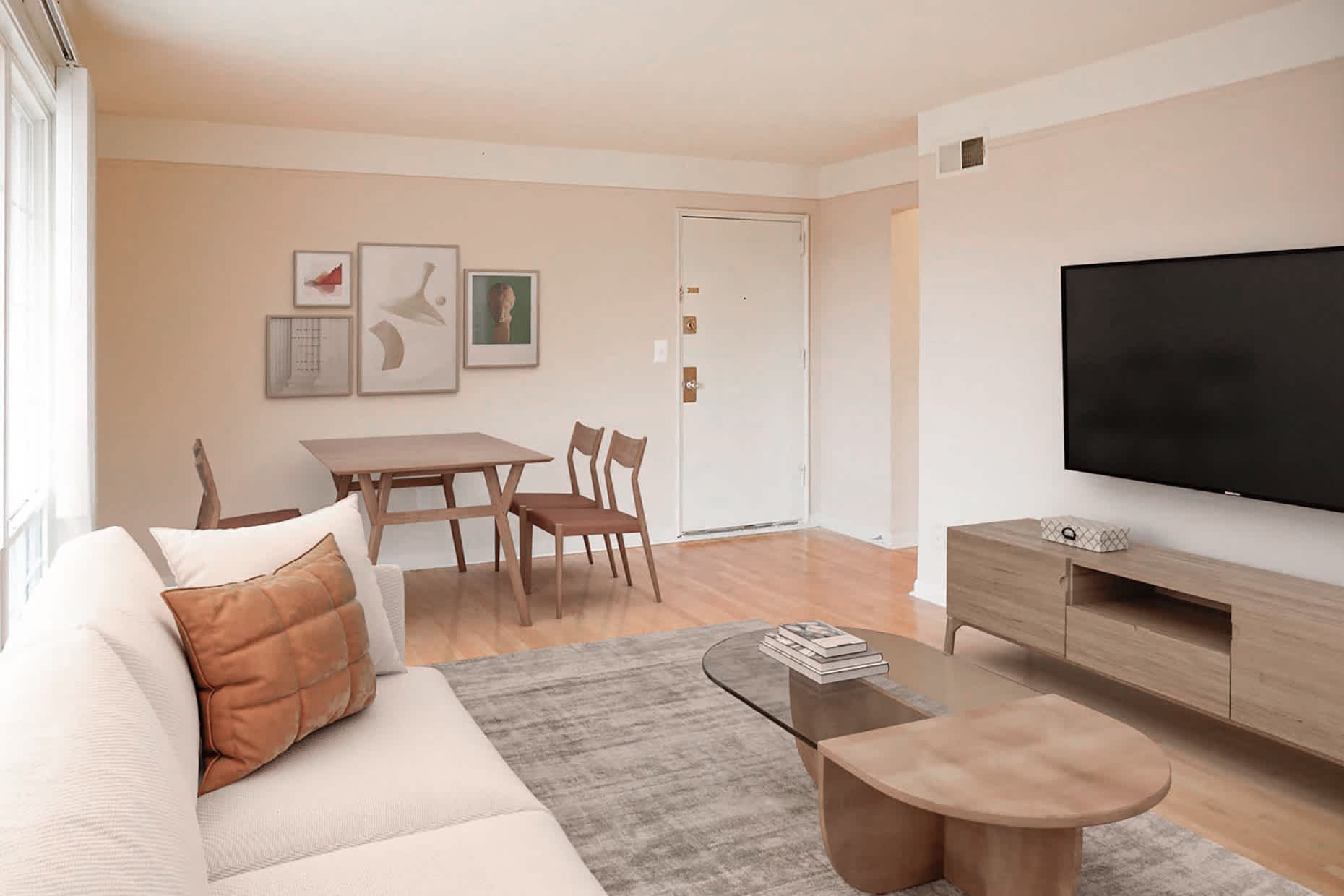 The Leon - 1 Bed 1 Bath - Living and Dining Area