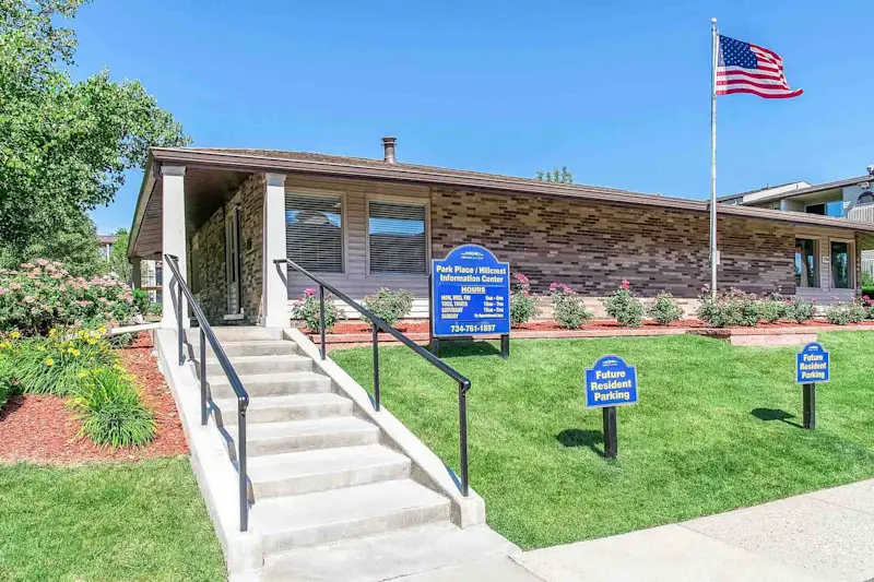 Leasing Office