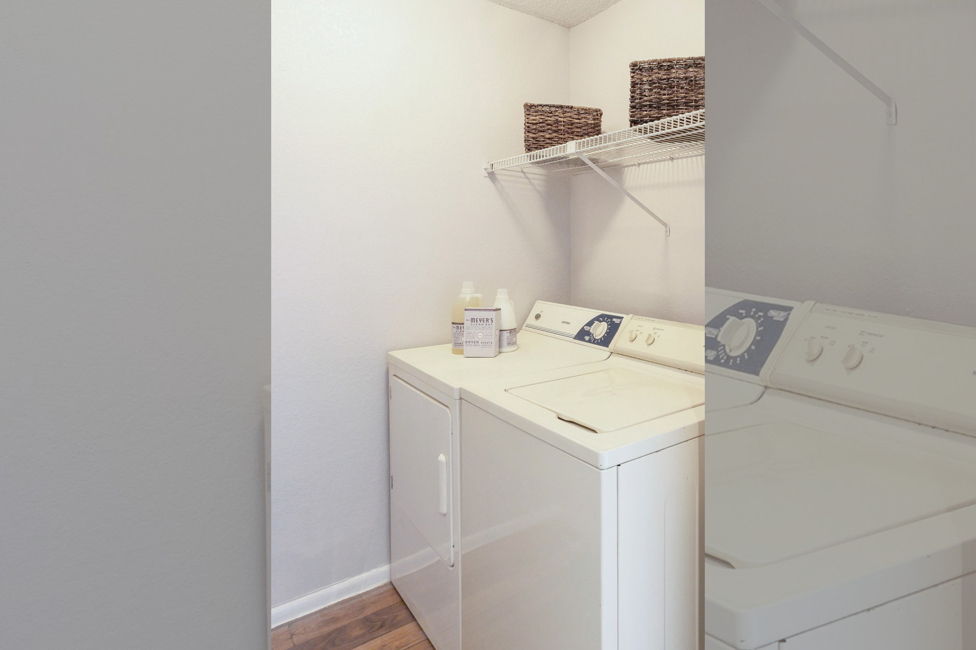 Torrey Pine - 1 Bed 1 Bath - In-Unit Laundry