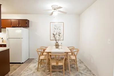 The Cole - 2 Bed 1 Bath - Dining room