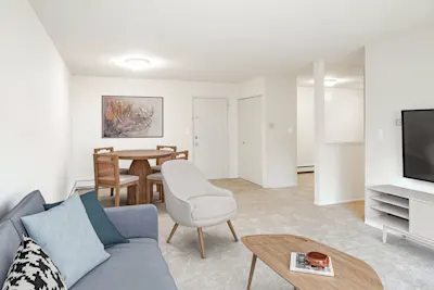 Dartmoor - 1 Bed 1 Bath - Dining Room