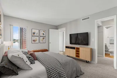 Silver - 3 Bed 2 Bath - Primary Bedroom