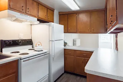 The Jewell - 2 Bed 1 Bath - Kitchen