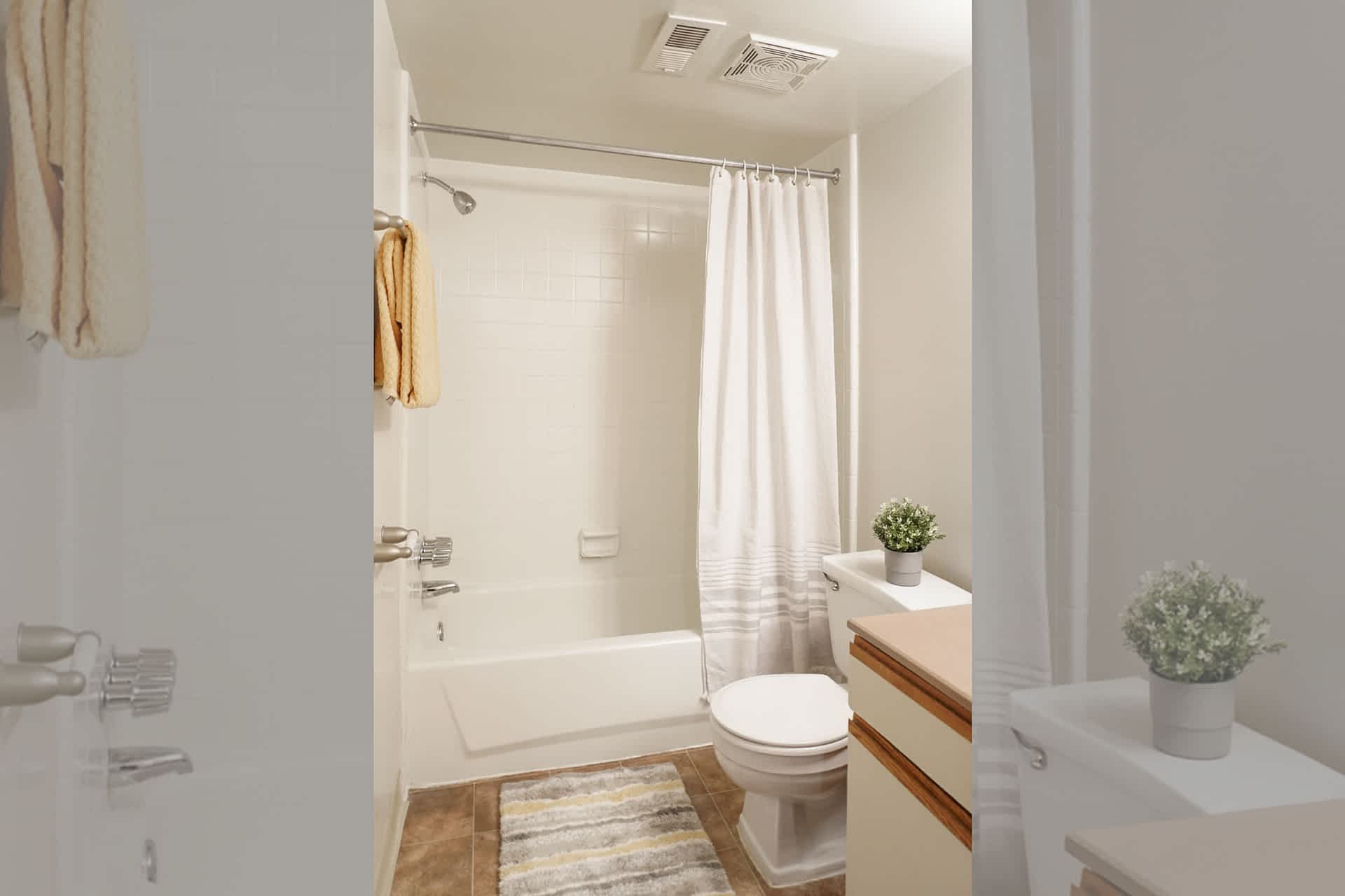 Copper Harbor - 2 Bed 1 Bath - Bathroom