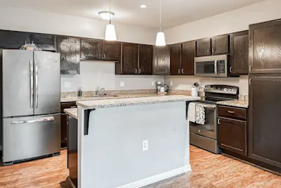 The Spruce - 4 Bed 2.5 Bath - Kitchen