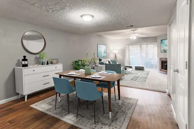 Viola - 2 Bed 2.5 Bath - Dining Room