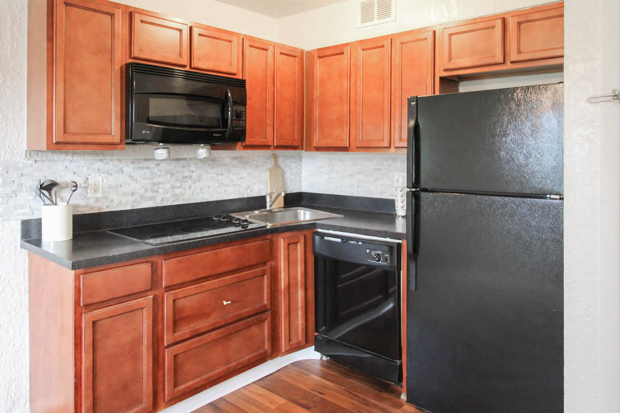Gatlin - Studio - Bath - Kitchen