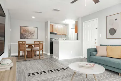Warner - 1 Bed 1 Bath - Dining Room
