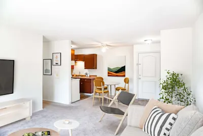 The Brightmoor - 2 Bed 1 Bath - Dining Room