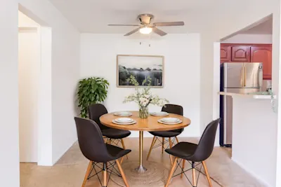 The Blue Heron - 2 Bed 2 Bath - Dining Room