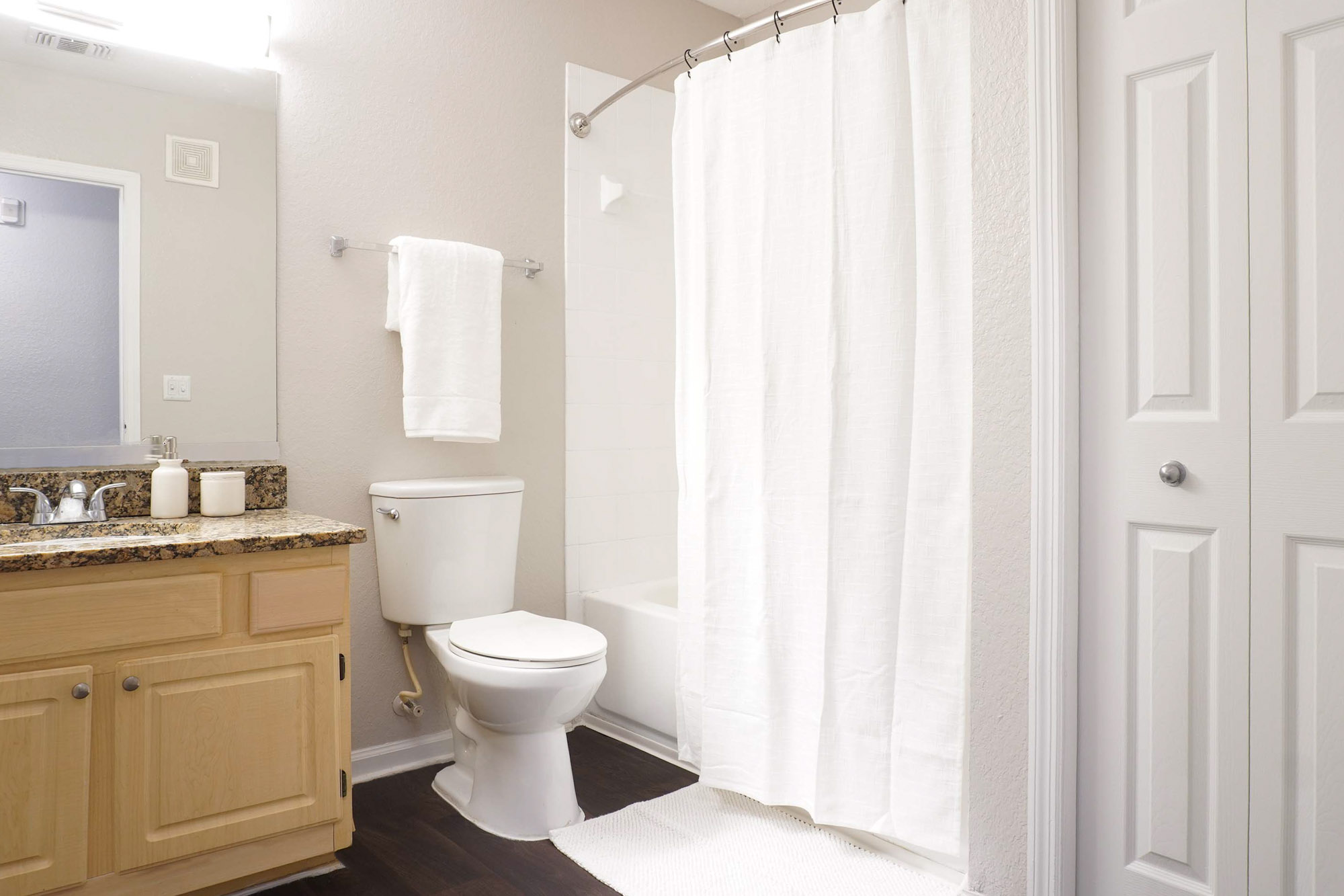 Tartuca - 3 Bed 2 Bath - Bathroom 2