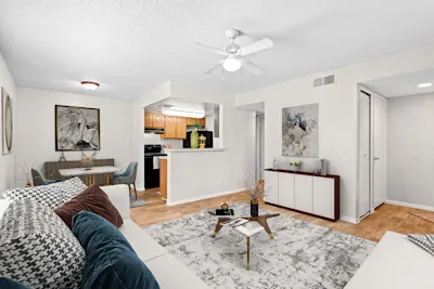 Rosa - 1 Bed 1 Bath - Dining Room