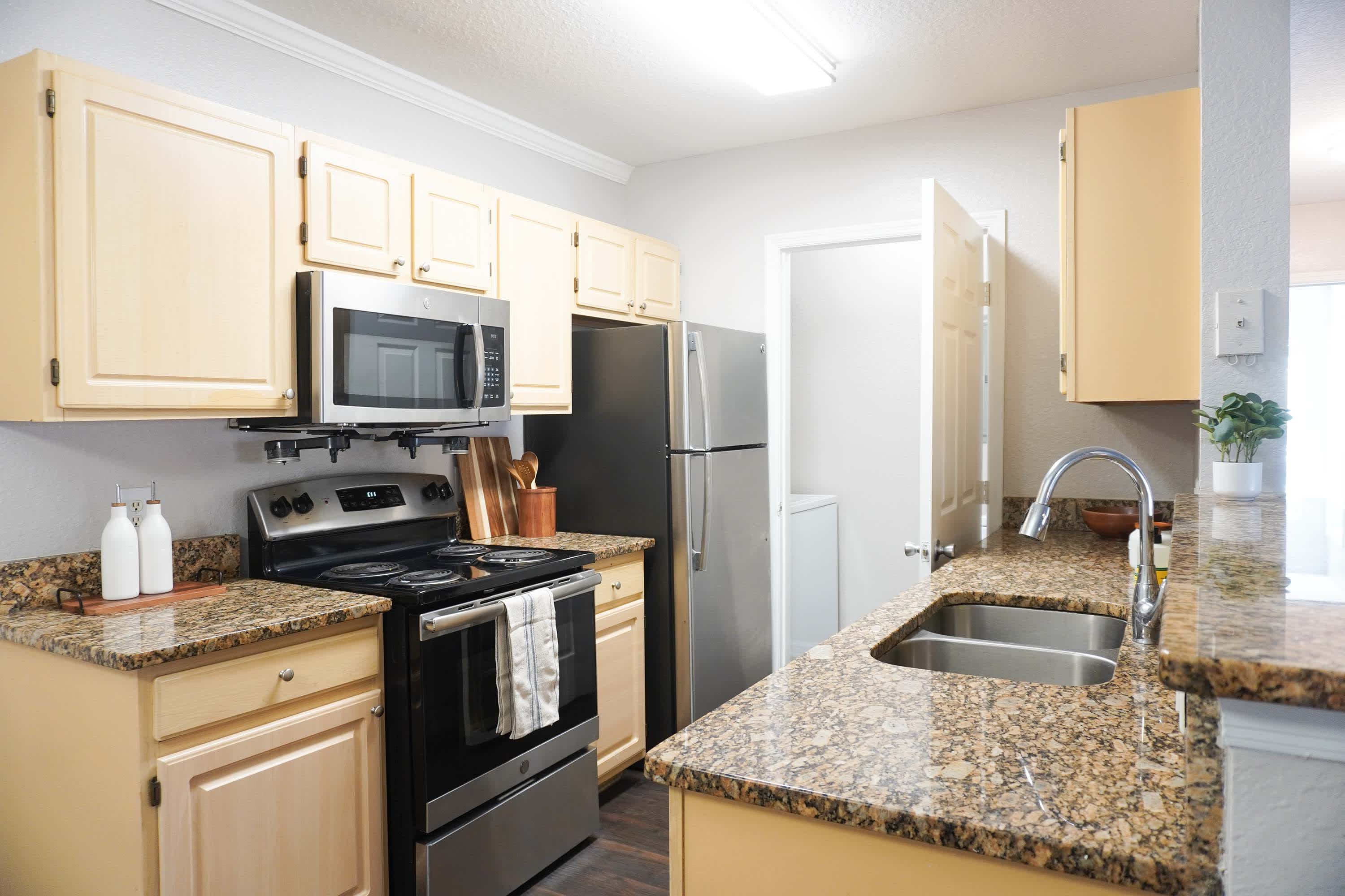Tartuca - 3 Bed 2 Bath - Kitchen