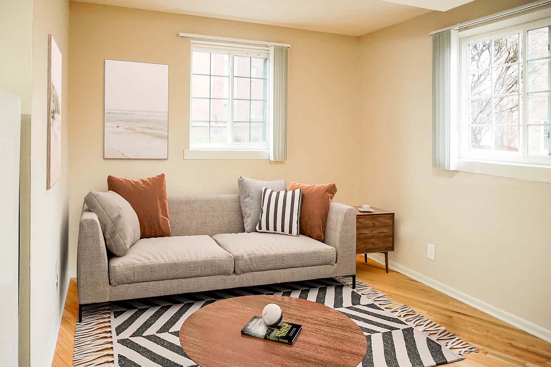 The Burlington - 1 Bed 1 Bath - Living Room