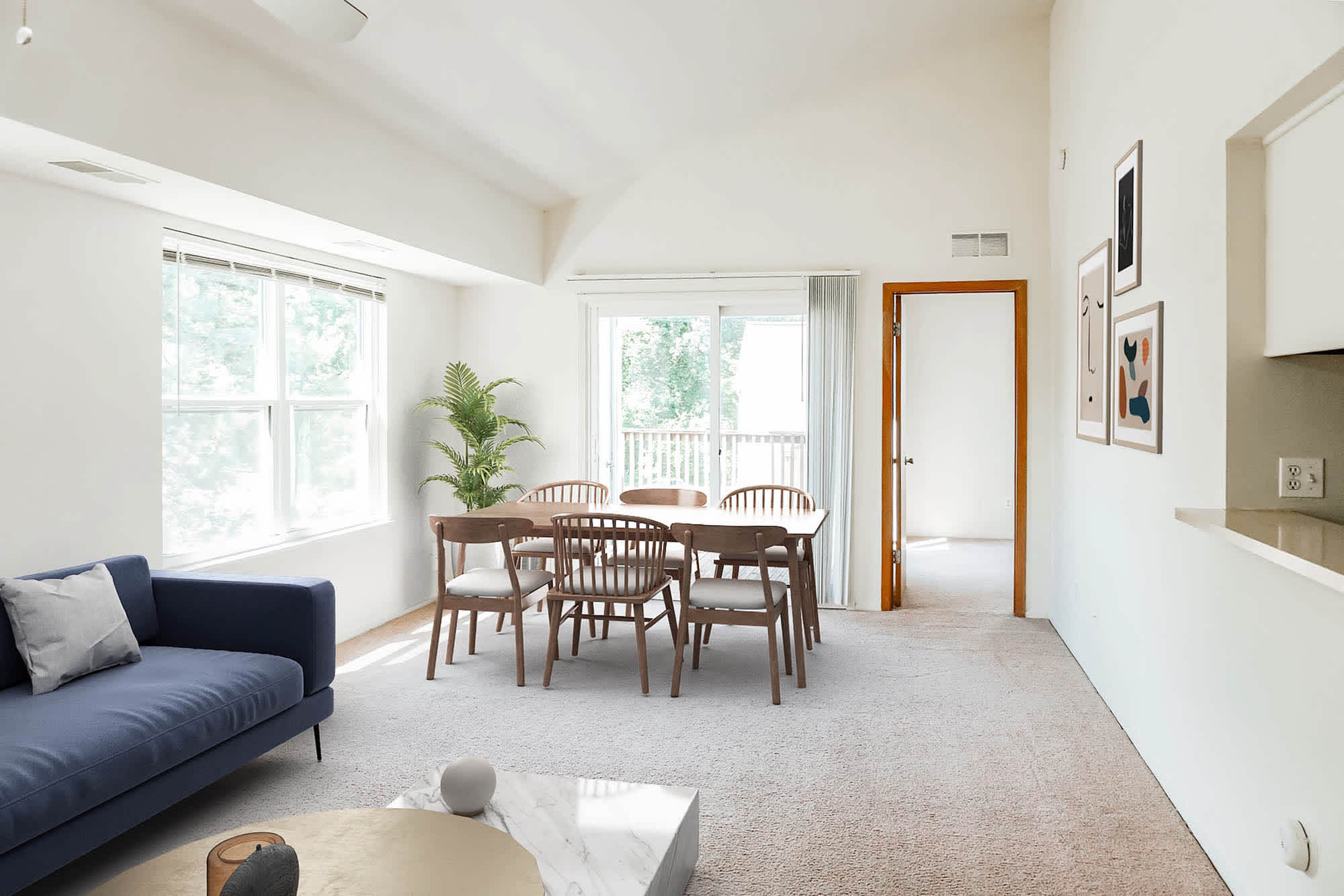 The Sergei - 2 Bed 2 Bath - Dining Area