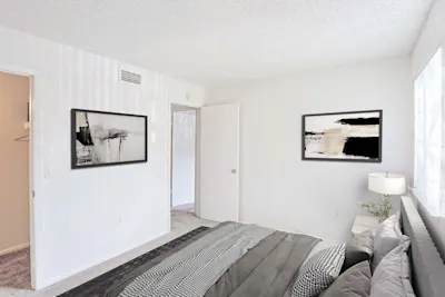 Dunns Creek - 2 Bed 2 Bath - Primary Bedroom