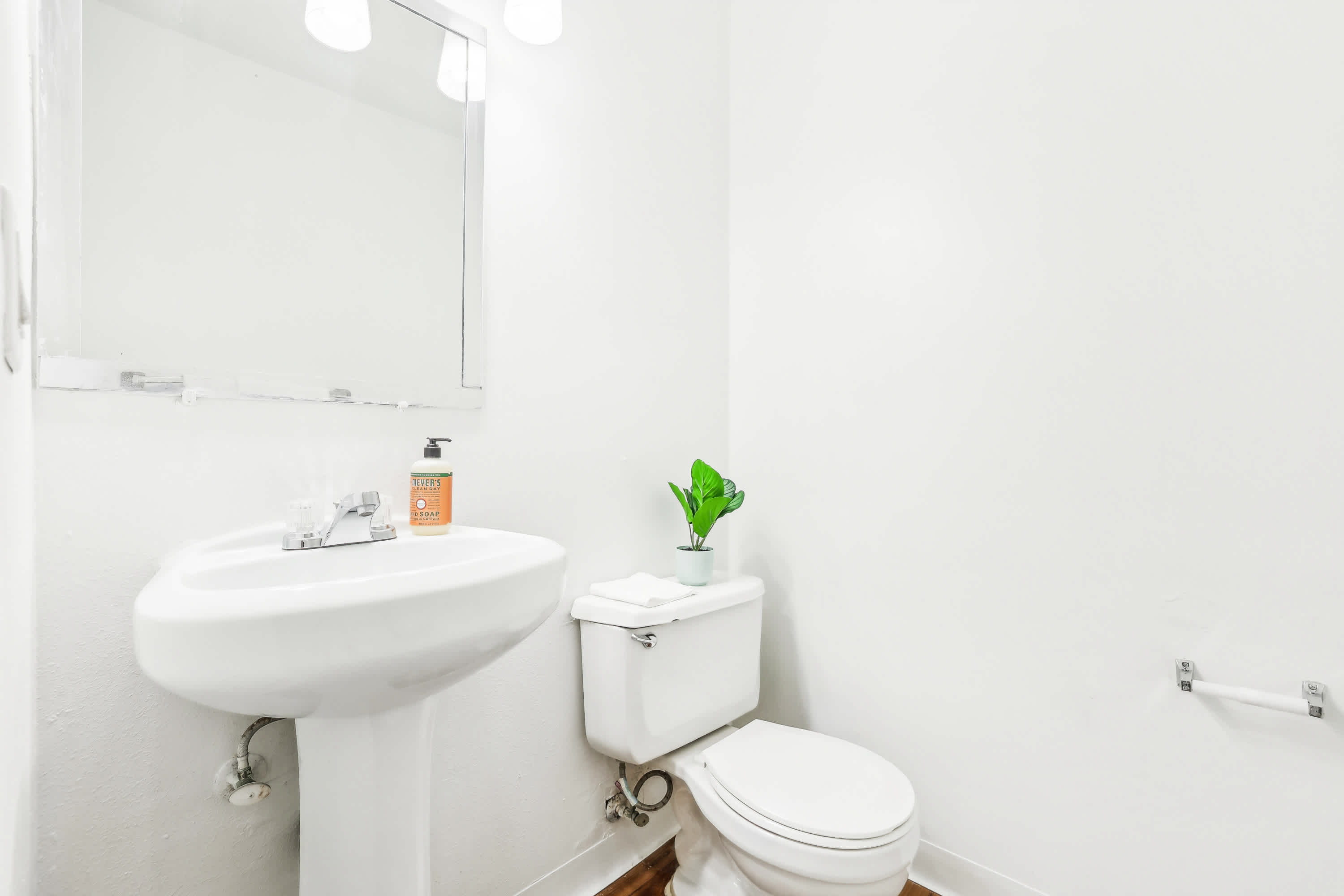 Millienia - 2 Bed 1.5 Bath - Half Bath