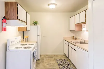 Algonac - 1 Bed 1 Bath - Kitchen