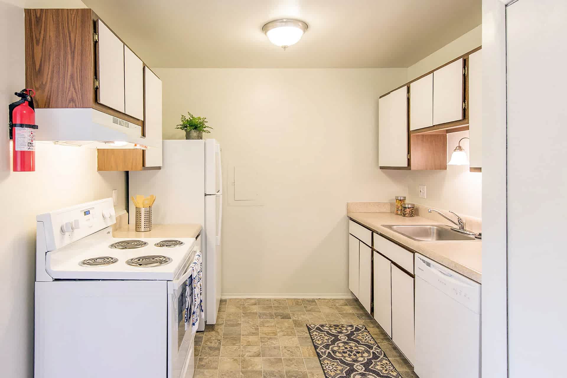 Algonac - 1 Bed 1 Bath - Kitchen