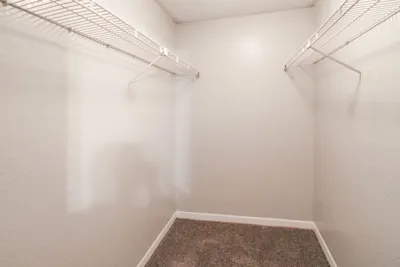 Valencia - 2 Bed 2 Bath - Primary Bedroom Walk-In Closet