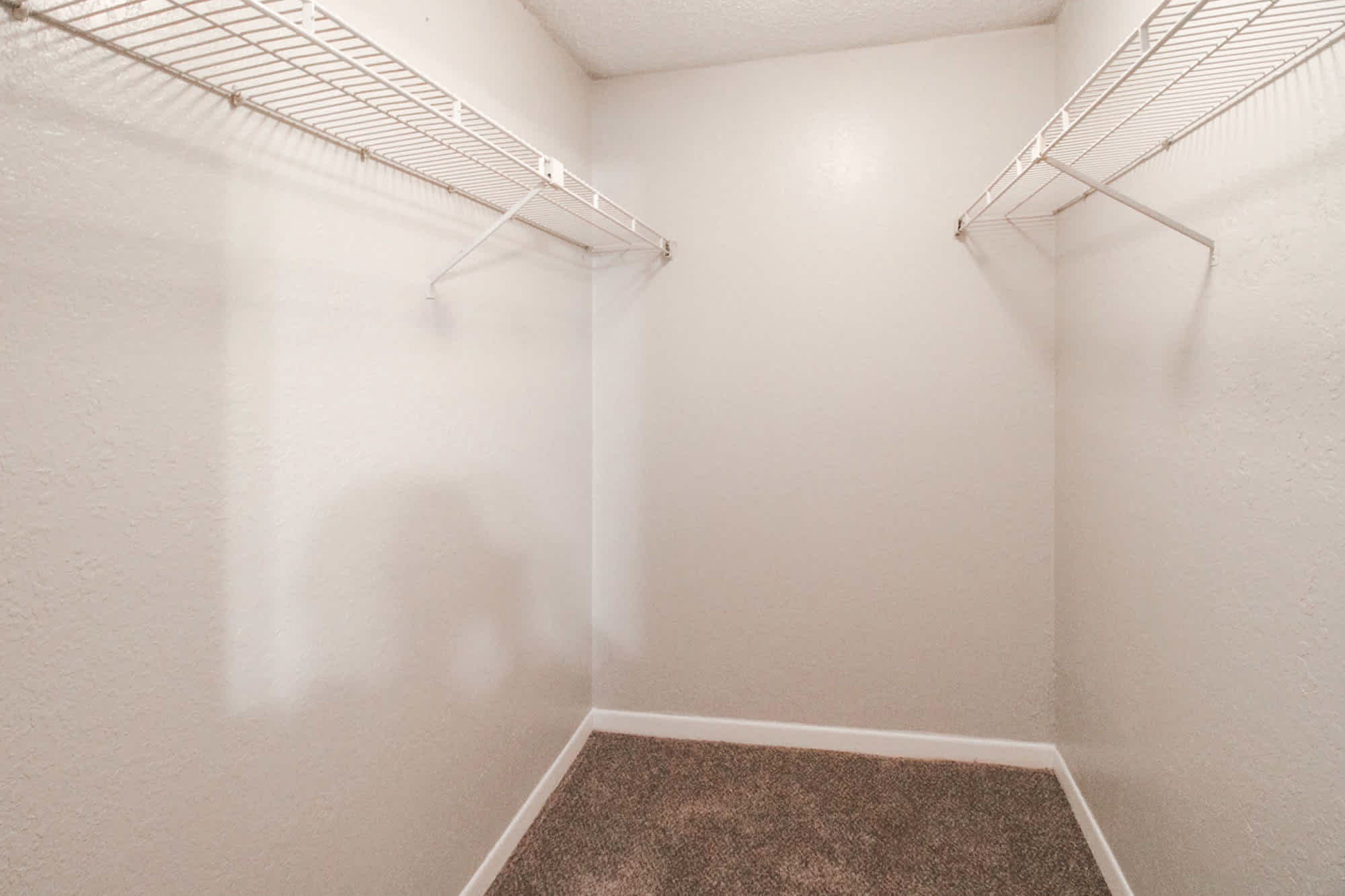 Valencia - 2 Bed 2 Bath - Master Closet