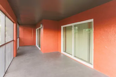 Blu - 2 Bed 2.5 Bath - Patio