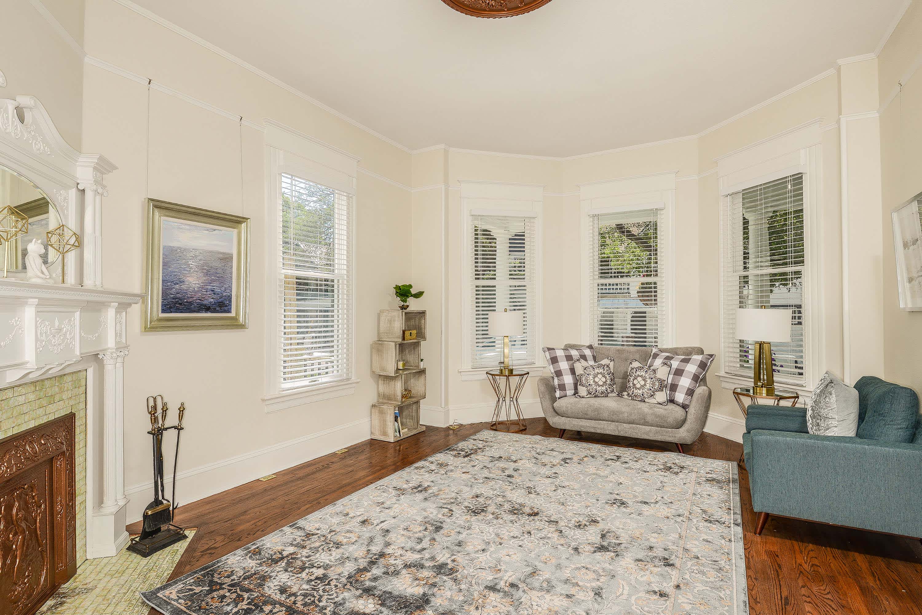 Pensacola - 3 Bed 2 Bath - 1860 Sq. Ft.