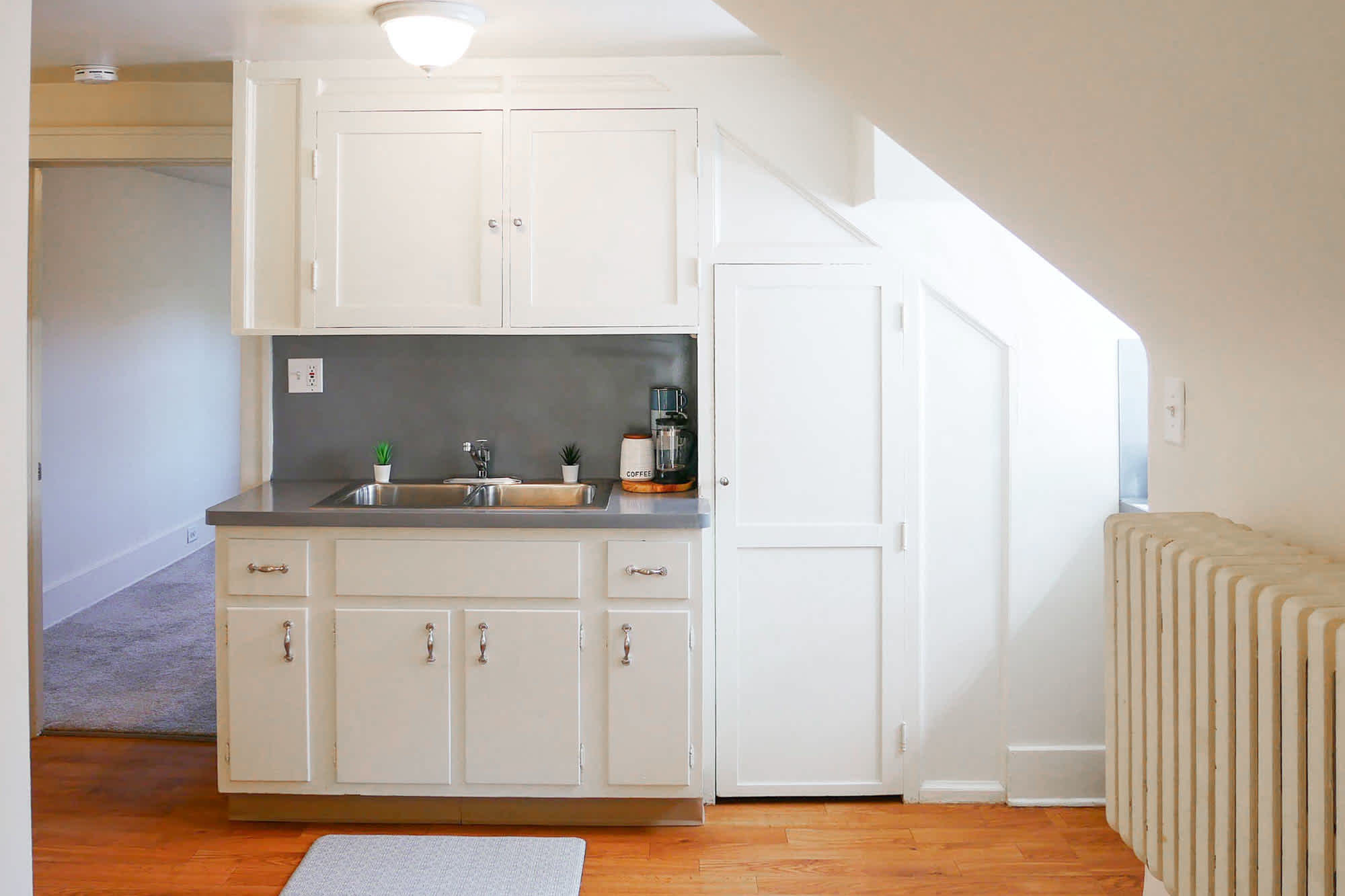 The William #1 - 2 Bed 1 Bath - Kitchen