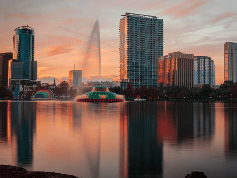 orlando-fl-nature-lake-eola-park