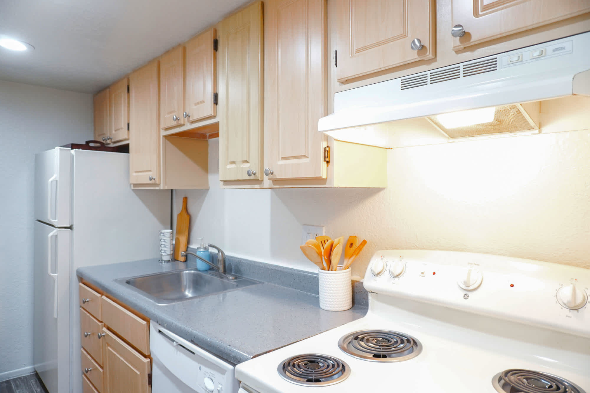 Estereo Bay - Studio 1 Bath - Kitchen
