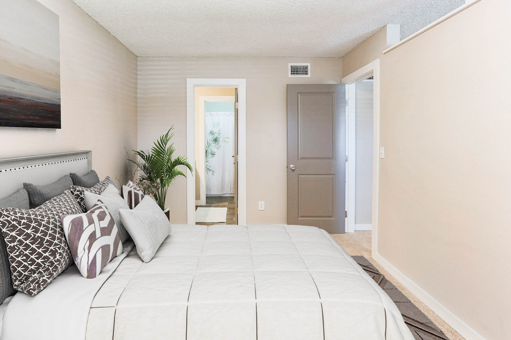 Champions - 1 Bed 1 Bath - Primary Bedroom