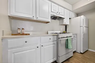 Amistad - 4 Bed 2 Bath - Kitchen