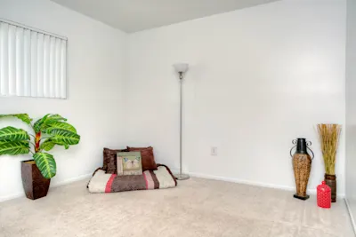 The Florida - 1 Bed - 1.5 Bath - Bedroom