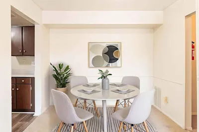 Clague - 2 Bed 1.5 Bath - Dining Room