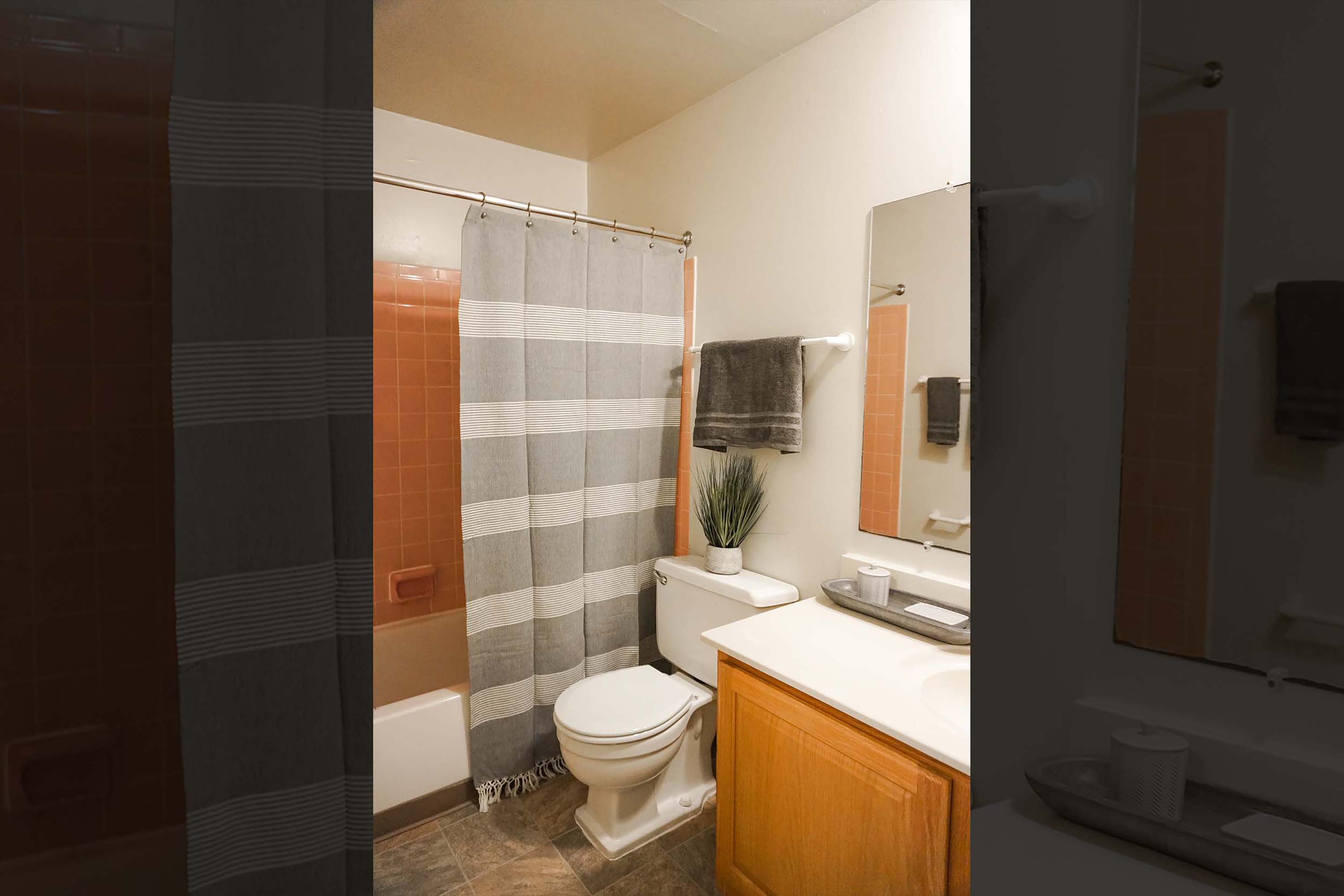 Gallery of images for Medical Center Court apartments in Ann Arbor