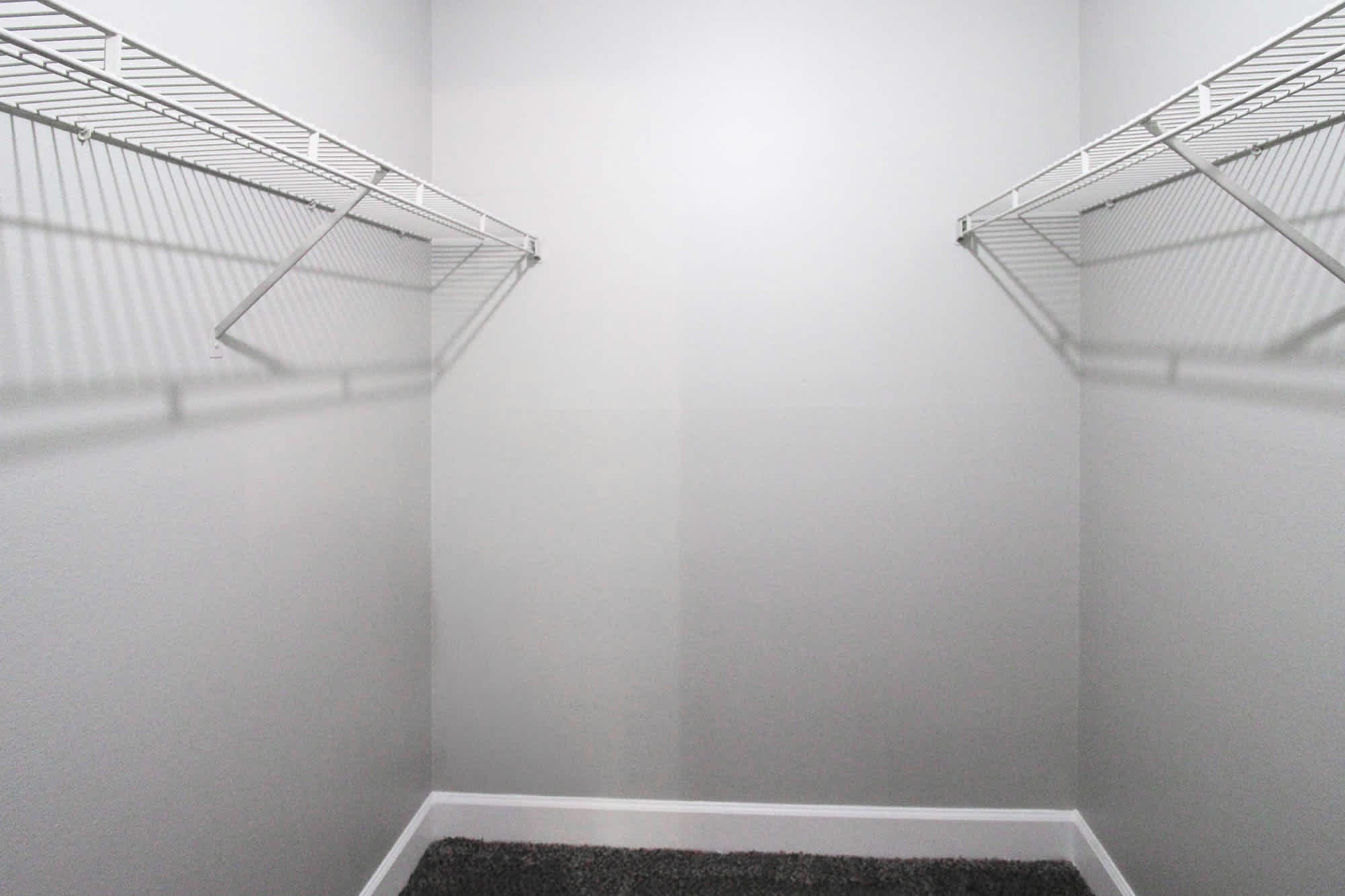 The Briercliff - 1 Bed 1 Bath - Master Closet