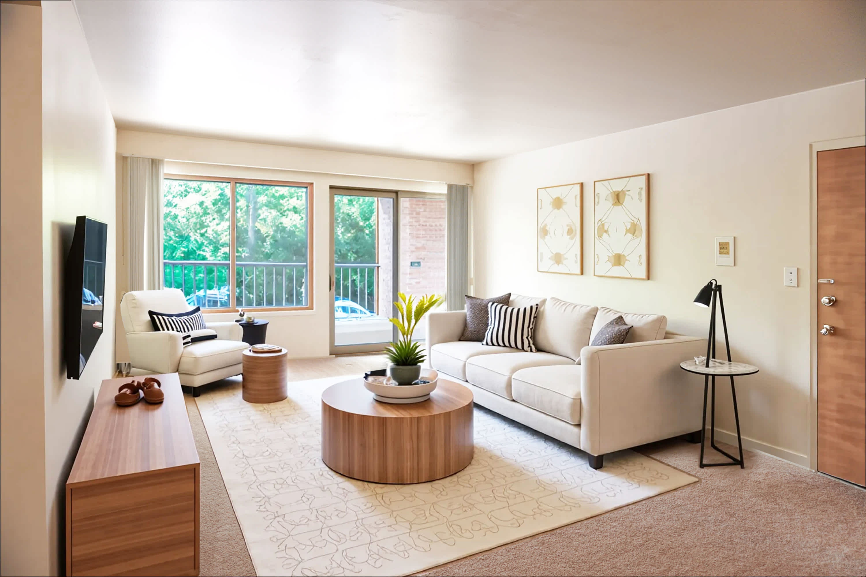 The Boardman - 2 Bed 1 Bath - Living Room