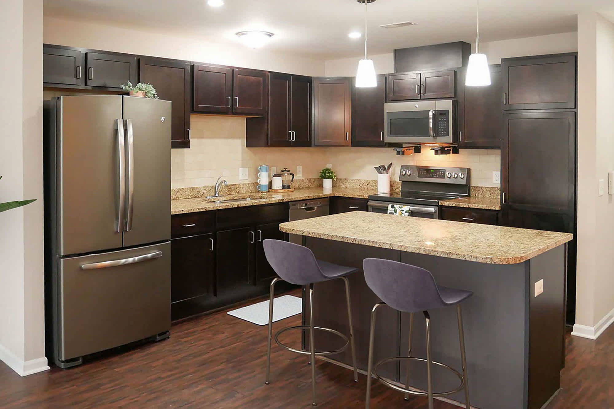 Maynard - 3 Bed 2.5 Bath - Kitchen and Breakfast Bar