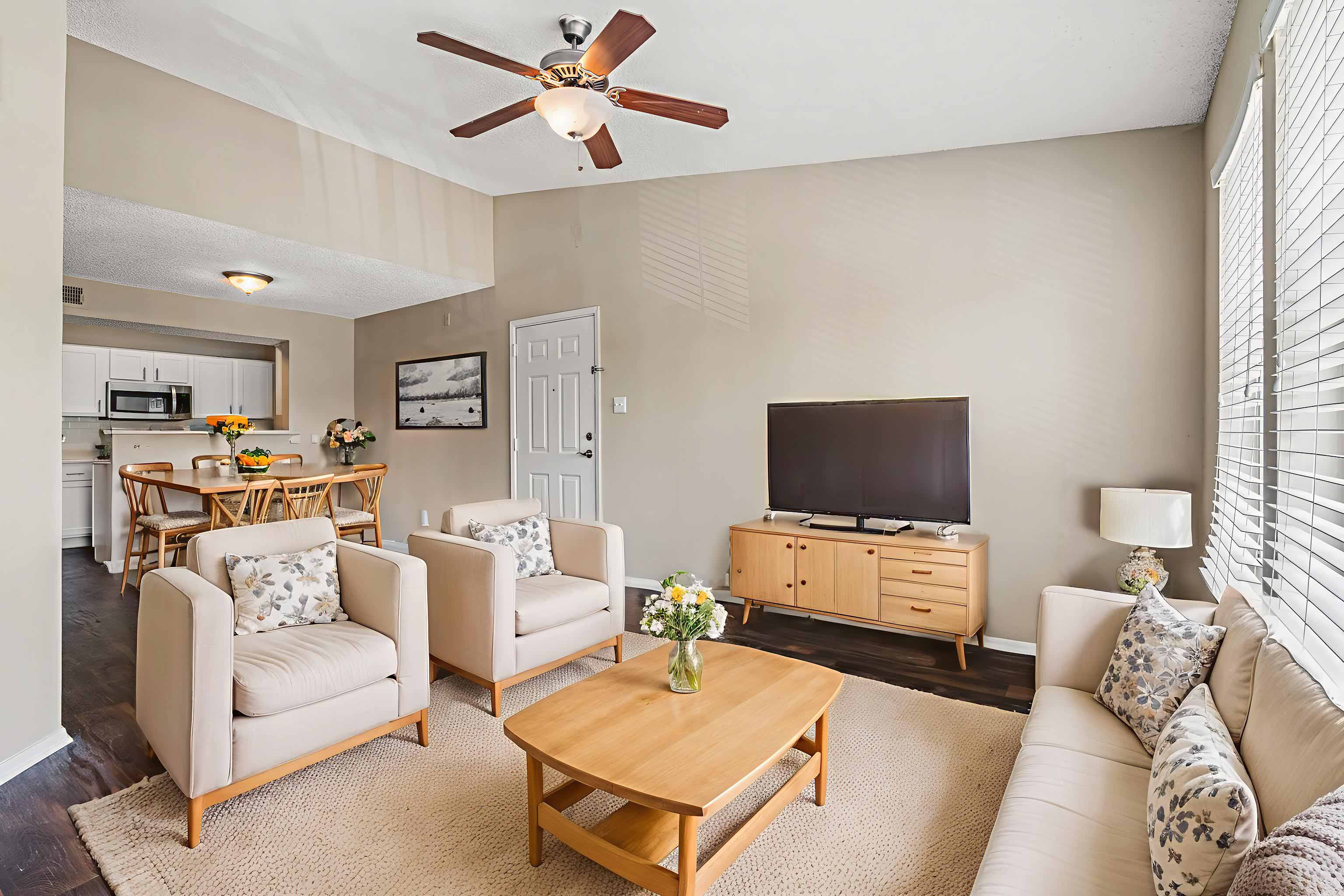 Arthur - 1 Bed 1 Bath - Living Room