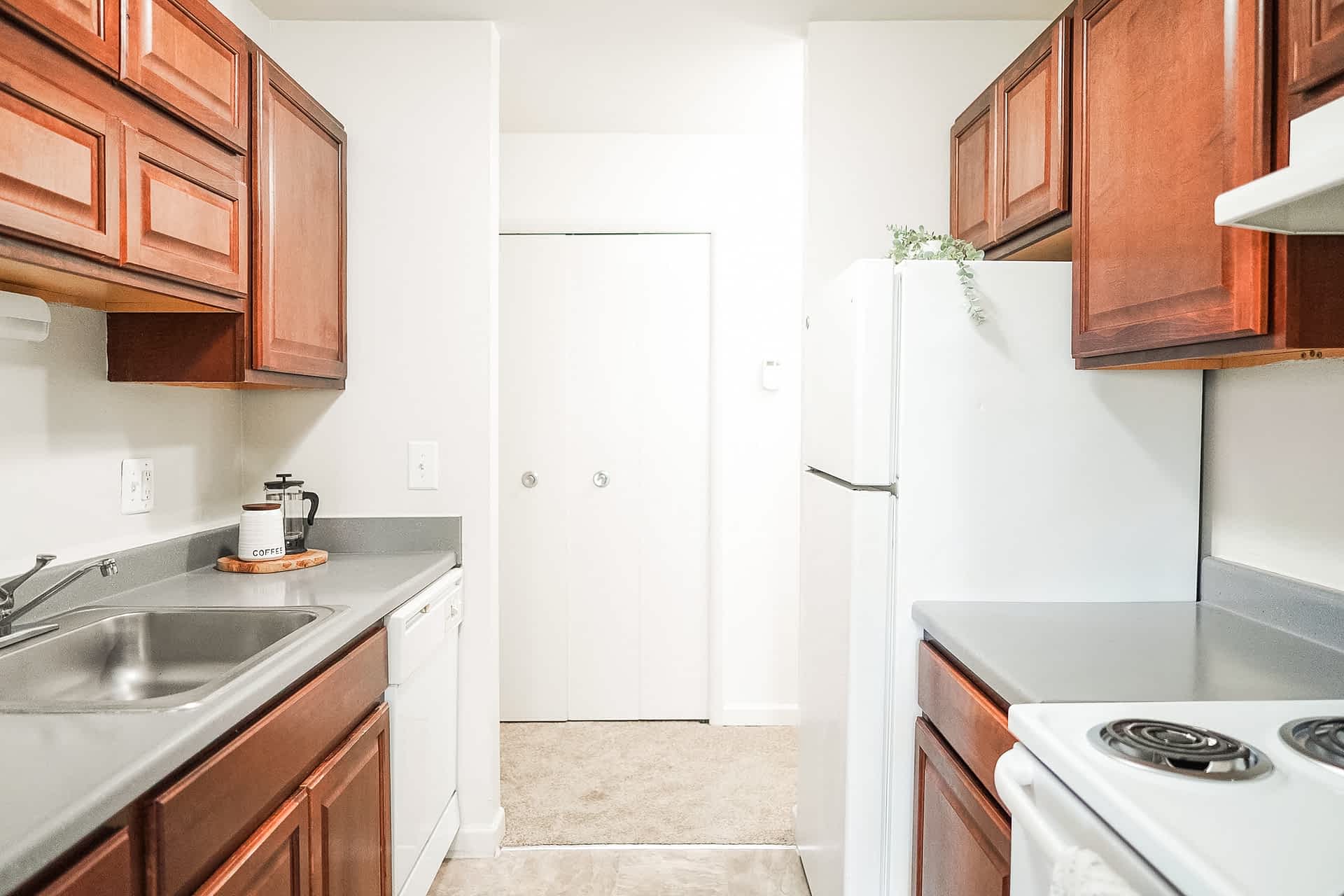 The Meadows - 1 Bed 1 Bath - Kitchen - Cherry Style Cabinets