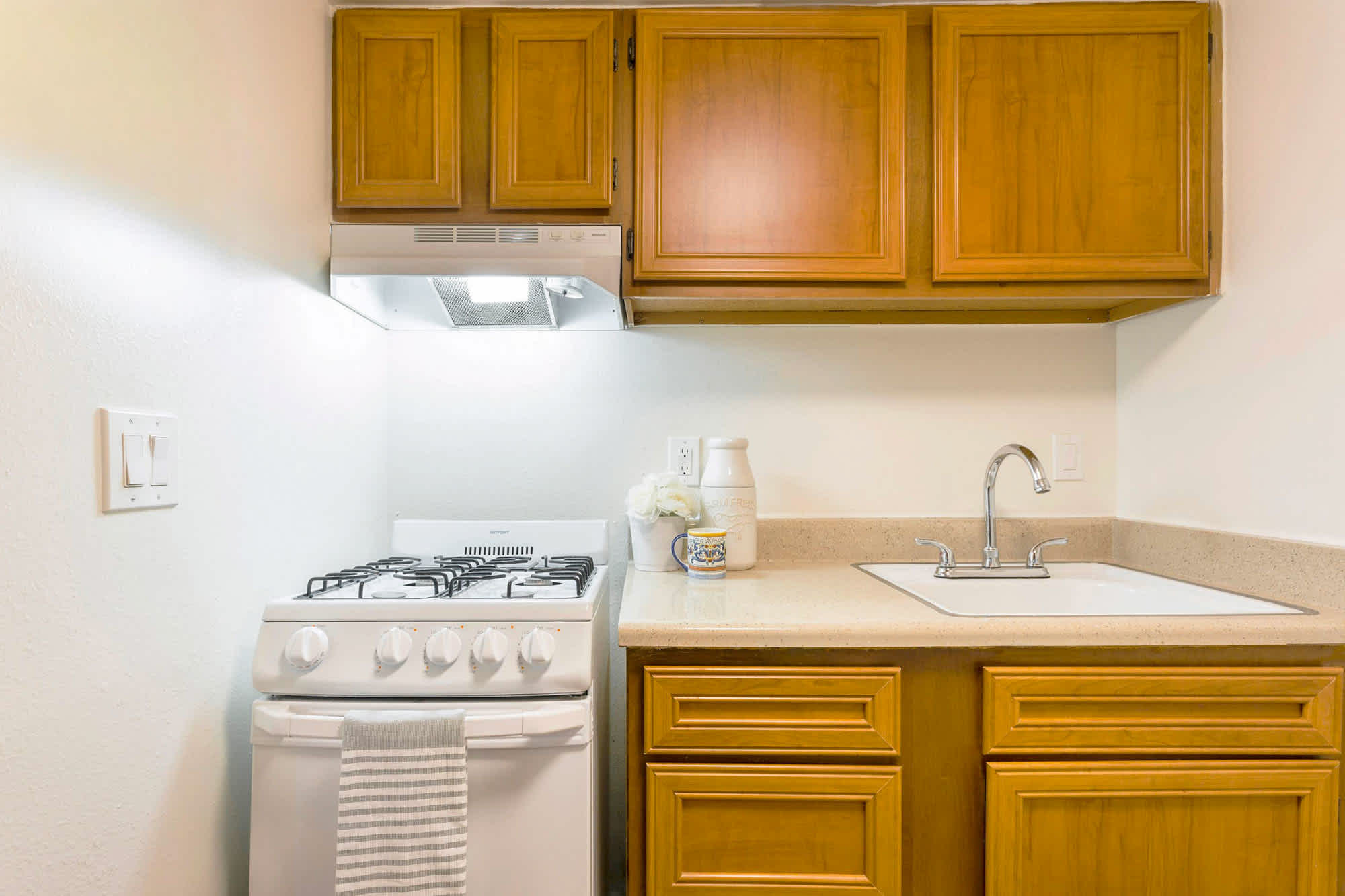 Harmony - 1 Bed 1 Bath - Kitchen